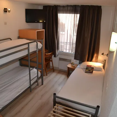 Primo Centre Hotell 2*