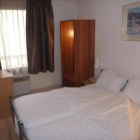 Hotel Cit'hotel Primo Centre 2*